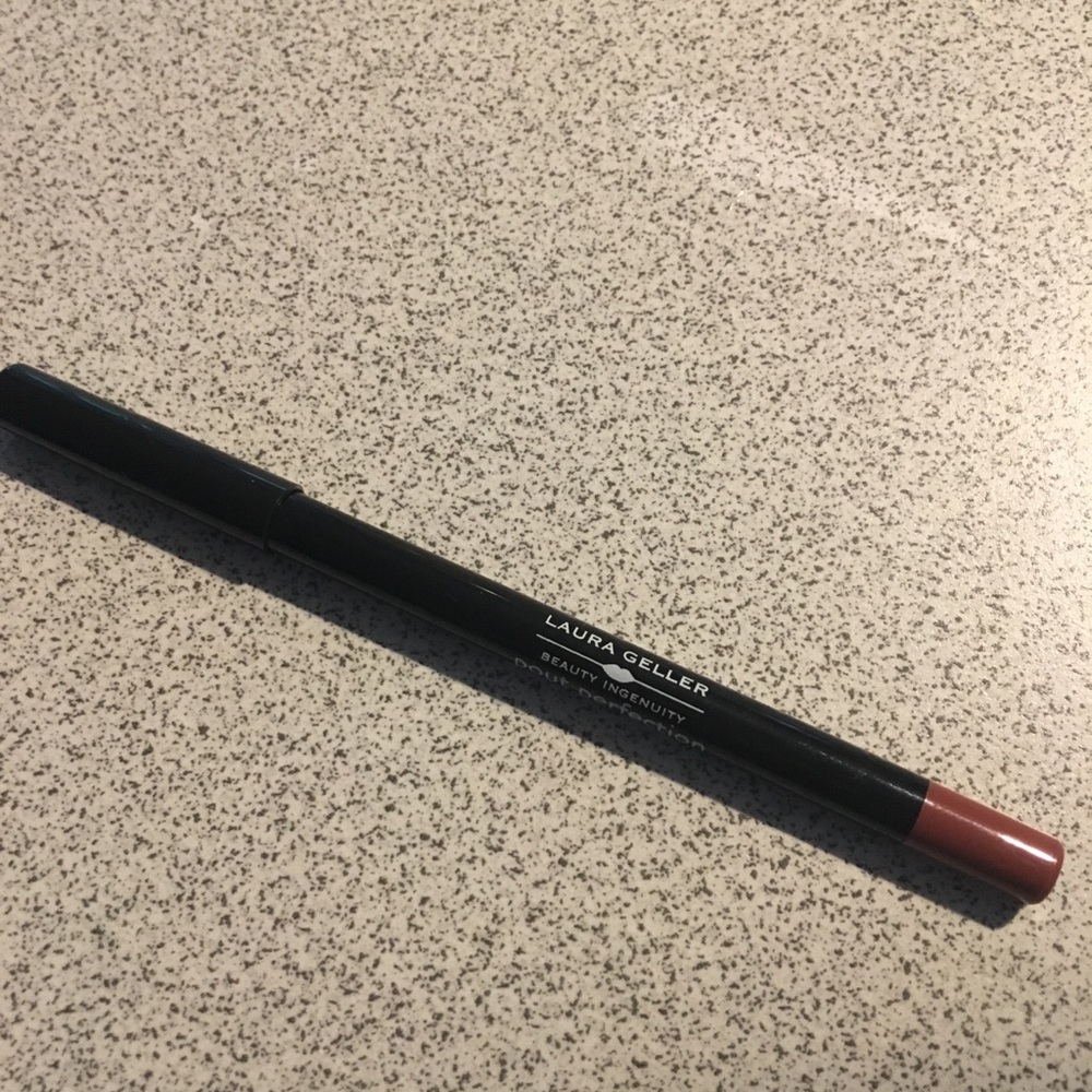 Laura Geller lip liner
